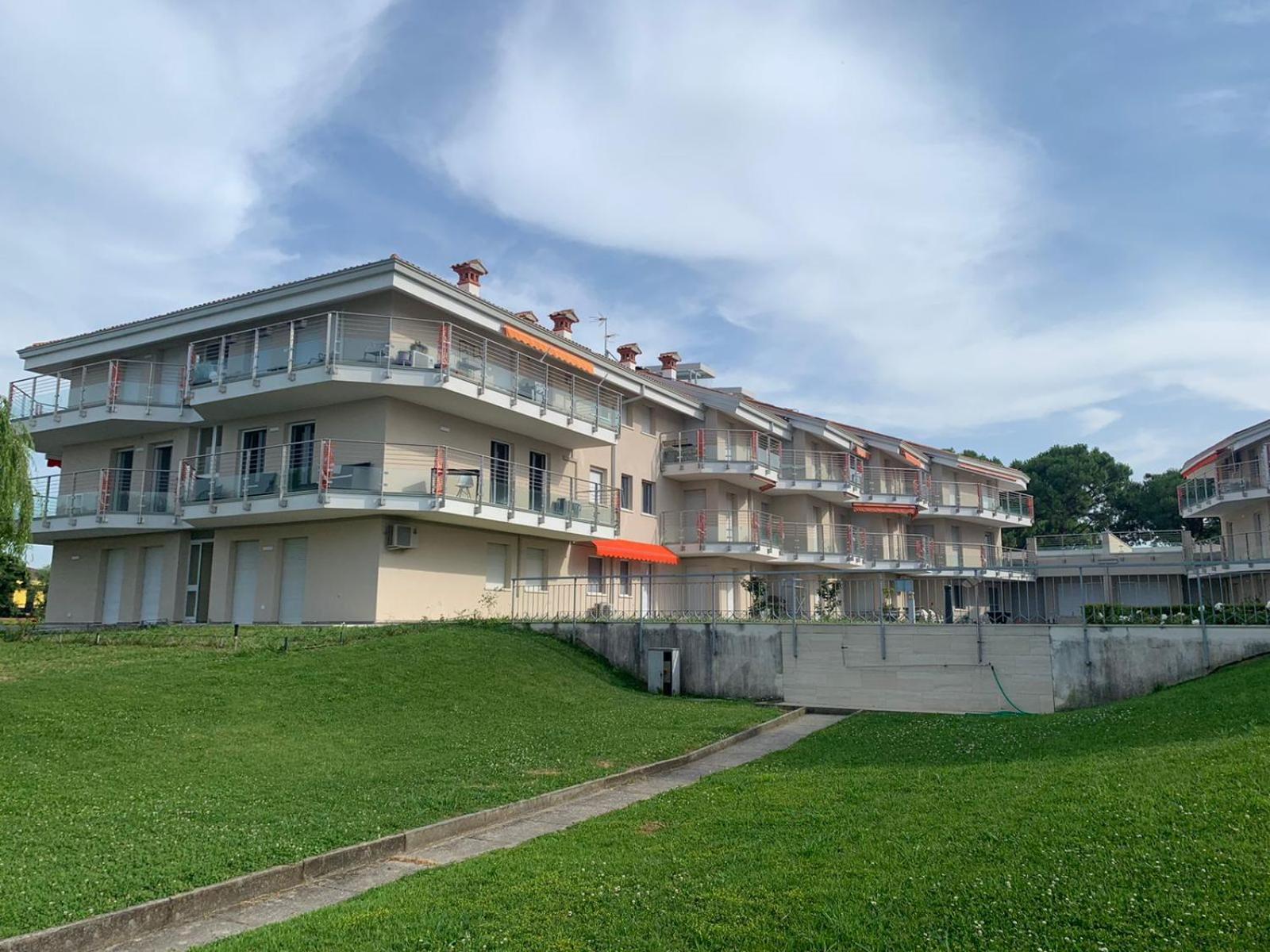 Seeblickwohnung Sirmione - Fronte Lago Mit Privatsteg Exteriér fotografie