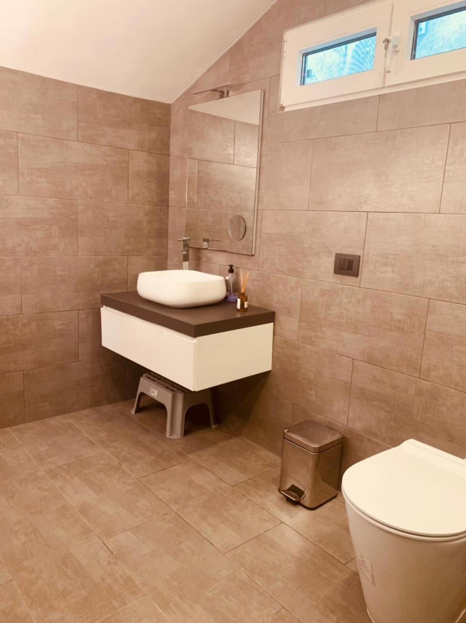 Seeblickwohnung Sirmione - Fronte Lago Mit Privatsteg Exteriér fotografie